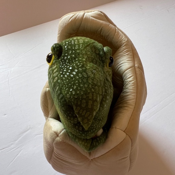 Dinosaur Egg Hand Puppet Folkmanis - Picture 5 of 8